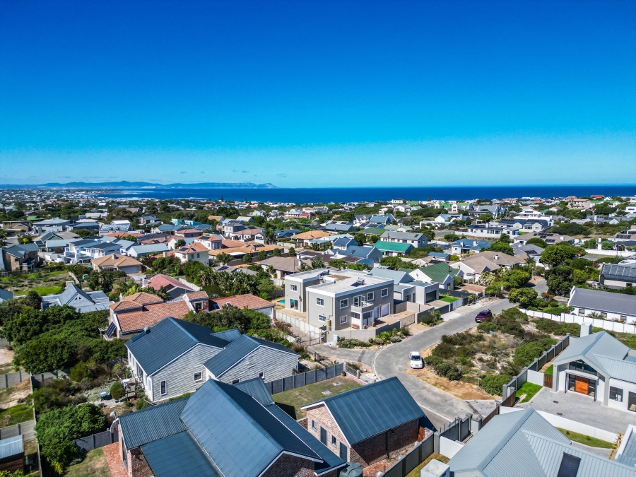 5 Bedroom Property for Sale in Vermont Western Cape